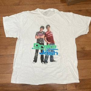 Drake & Josh t-shirt